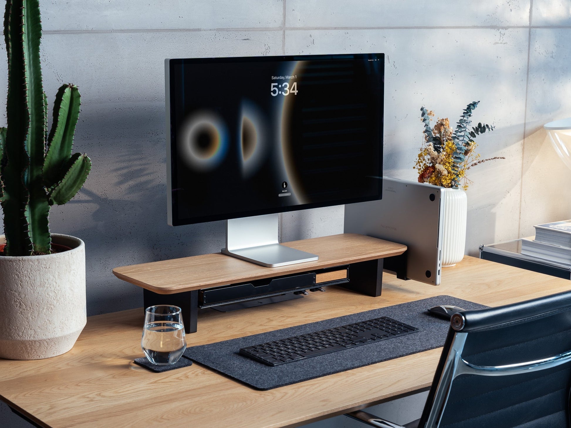 Setup Cockpit Medium & Laptop Dock - Eiche
